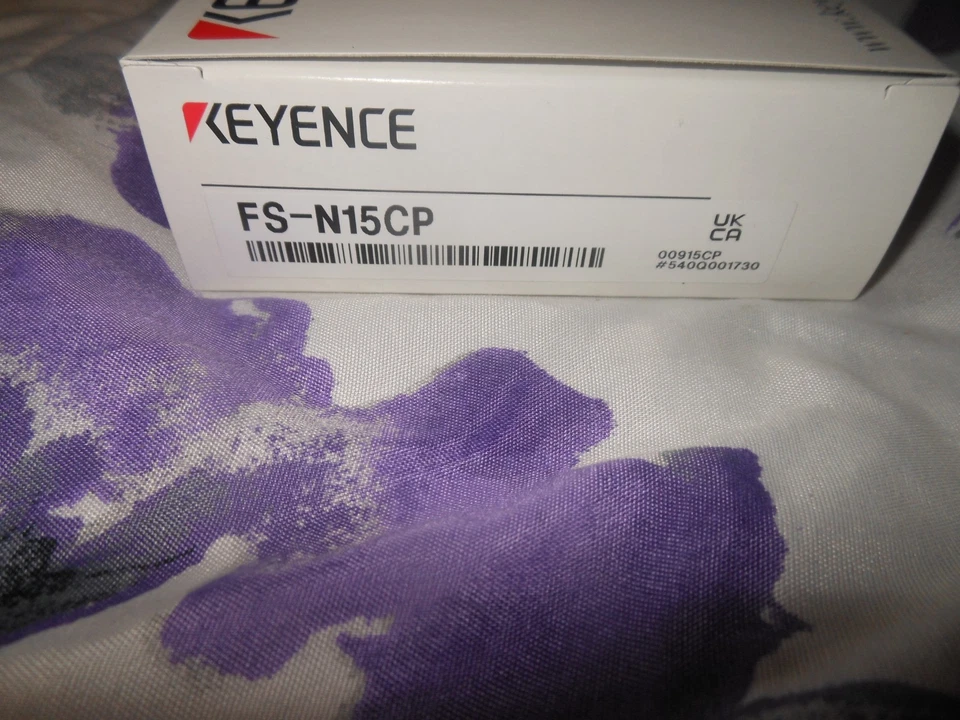 KEENCE DIGITAL FIBER SENSOR FS-N10 SERIES WATER PROOF TYPE DC POWER TYPE SEALED - Image 3 of 4