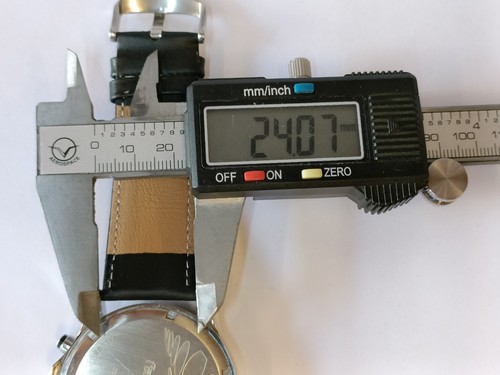 FASTRACK CHRONOGRAPH QUARTZ MULTI COLOUR DIAL 3072SAA42 INDIA WORKING CONDITION - Picture 16 of 20