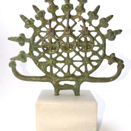 Sculpture emblème Hittite Disque solaire en bronze sur Socle Marbre - Picture 7 of 11