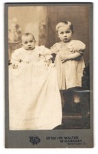Photograph Ottomar Walter, Wiesbaden, Wellritzstra�e 6, toddler in christenin...