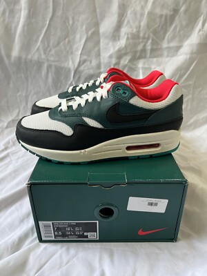 Size 7 - Nike LeBron James x Liverpool F.C. x Air Max 1 Third Kit