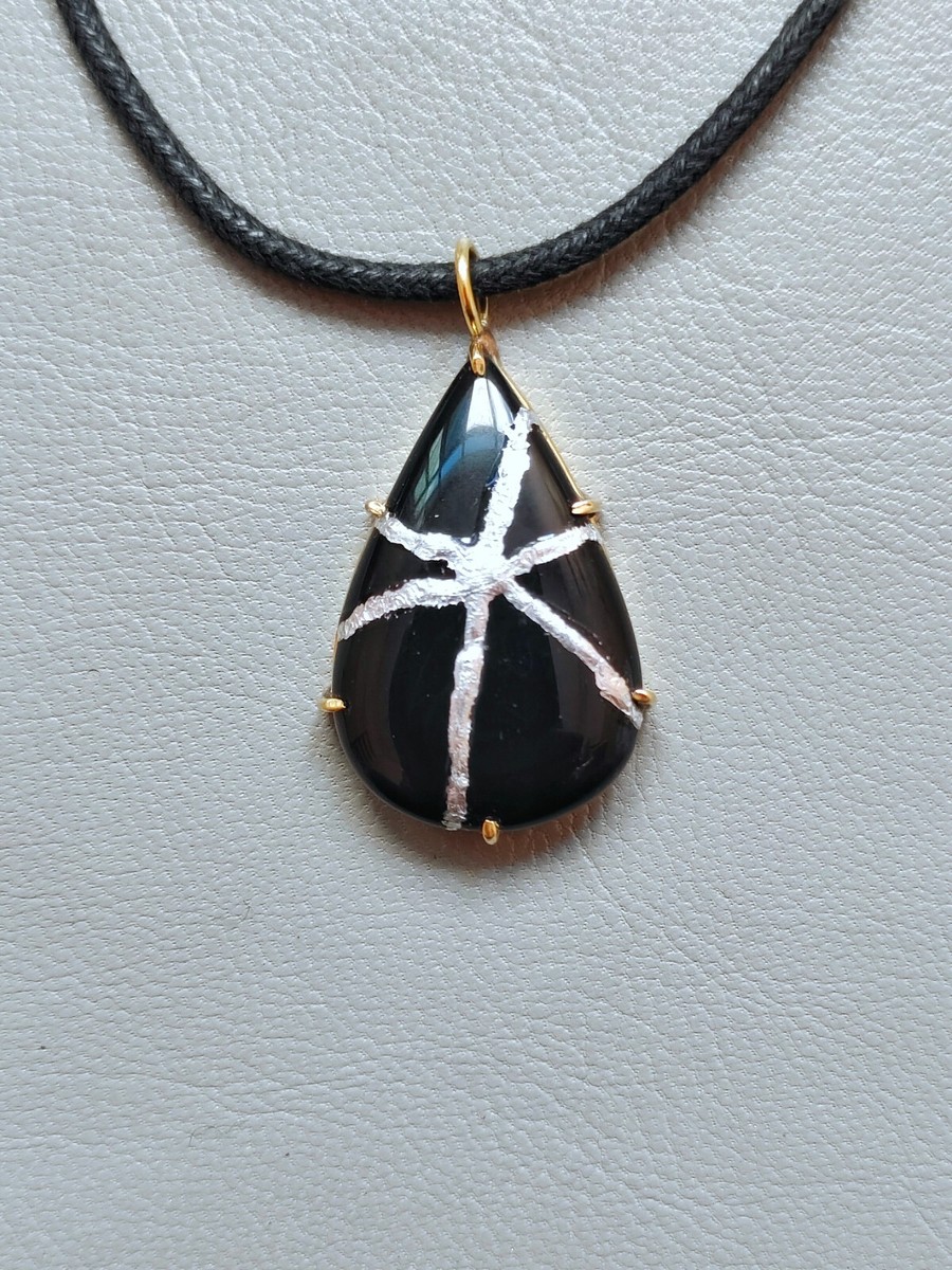 Handmade Pendant Jewelry Japanese Art Kintsugi Broken Onyx 