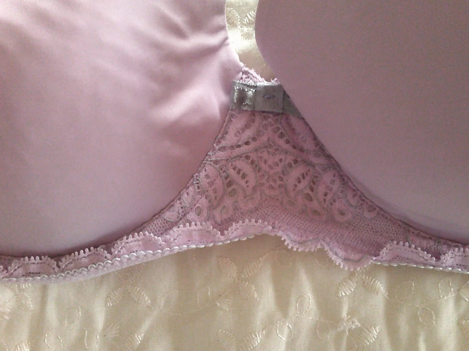 Sutiã Triumph acolchoado underwired Reino Unido 38D EUA 38C Euro 85D França 100D - Imagem 4 de 4