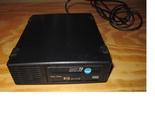 DAT 72 gb USB EXTERNAL TAPE DRIVE DW027-60005 393491-001 DDS4 DW027A