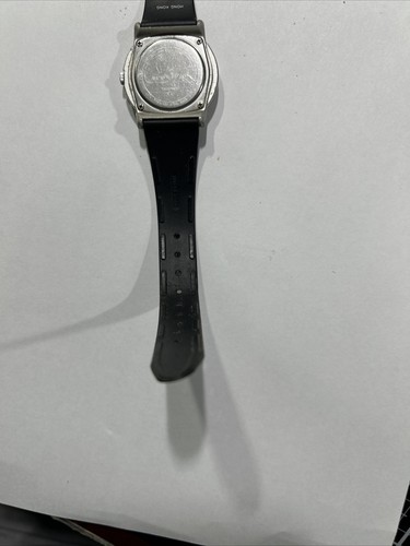 Orologio da donna al quarzo resistente all'acqua cassa SS. Non funziona per parti - Foto 7 di 7
