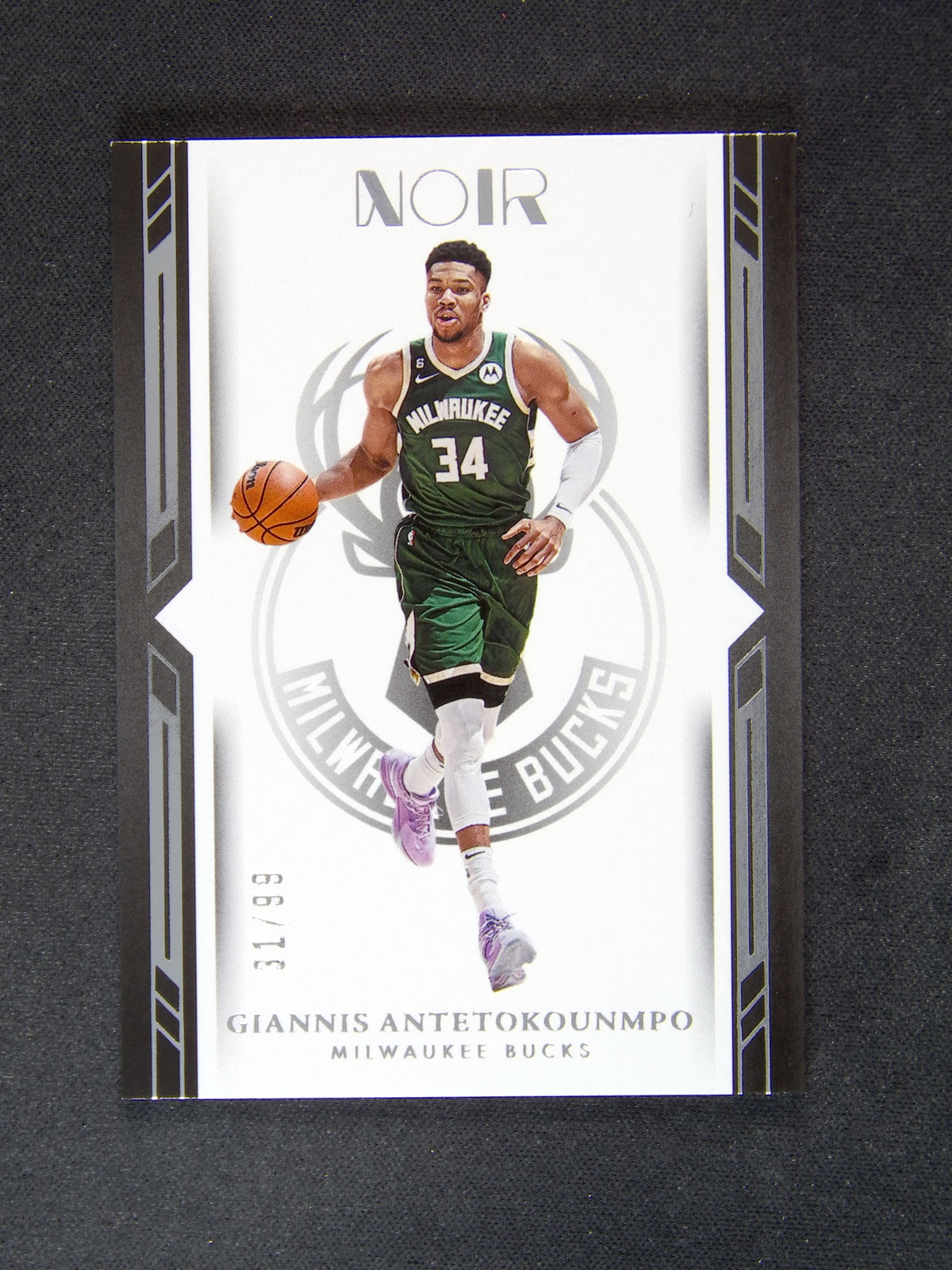 2022-23 Panini Noir Giannis Antetokounmpo #119 Icon Edition /99