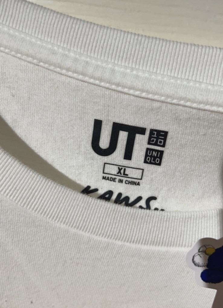 New KAWS x UNIQLO PINK BFF T SHIRT XL ORIGINAL DEADSTOCK RARE SOLD OUT Crew Neck image 3
