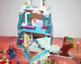 Lego Disney Princess 41062 Elsa's Sparkling Ice Castle Near Complete