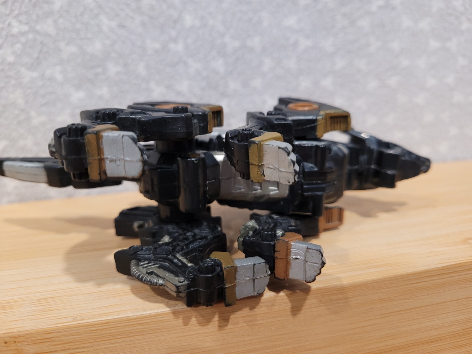 2003 Tomy Habro Zoids Shadow Fox Action Figure Toy