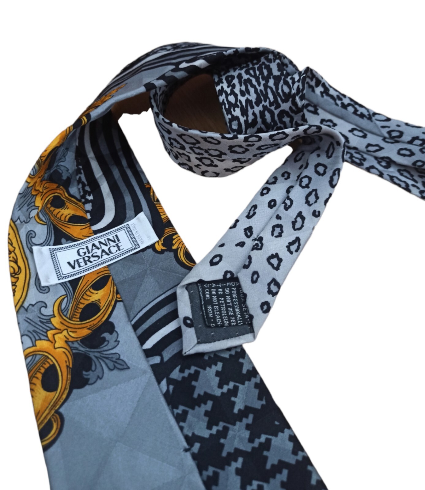 GIANNI VERSACE Gray Multi Patterned Silk Tie ITAL… - image 4