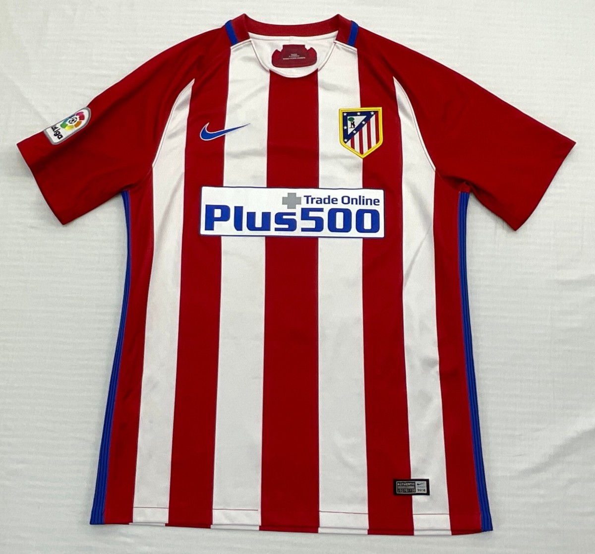ウェア Atletico Madrid 2016-17 Football Shirts s-l1200.jpg