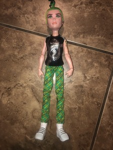 monster high medusa doll