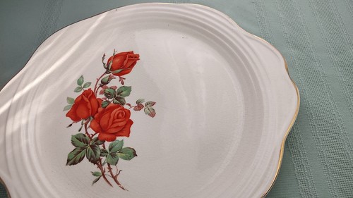 Universal Potteries American Beauty Rose Cookie Platter - Picture 8 of 24