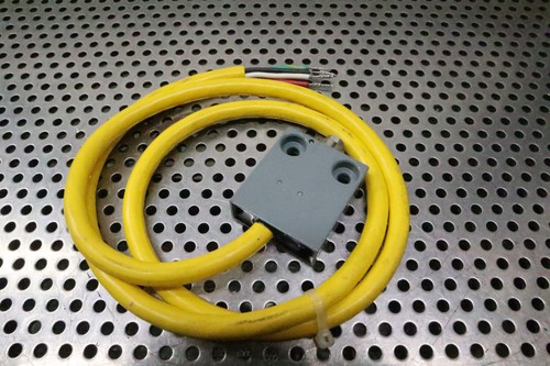 Square D 9007-MS01S0100 Ser B 10A 125/250VAC Limit Switch New Old Stock - Picture 8 of 13