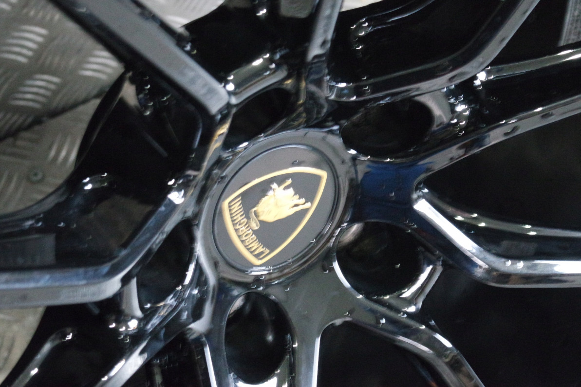 20” Lamborghini Huracan Performante Wheels & Tires Set Black OEM 305/30/20