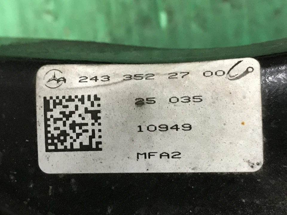 MERCEDES EQB CLASS X243 REAR SUSPENSION CONTROL ARMS PASSENGER LEFT NSR 2022-25 - Image 4 of 4