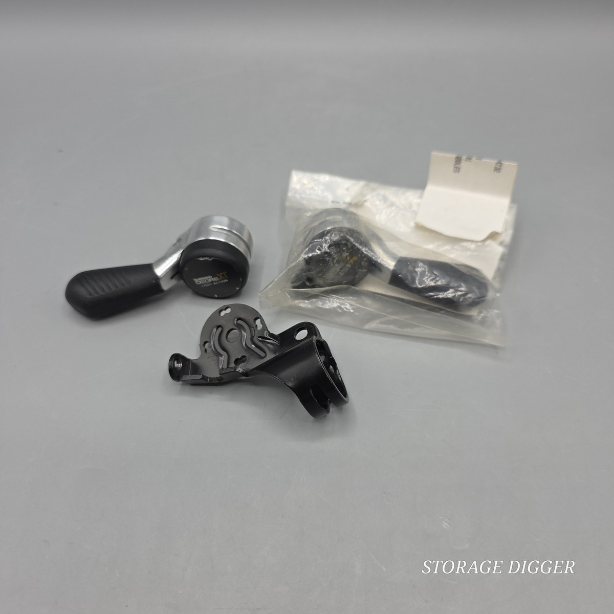 Shimano Deore SL-MT62 - Leviers De Vitesse 7 Vitesses - Pouce Triple SIS