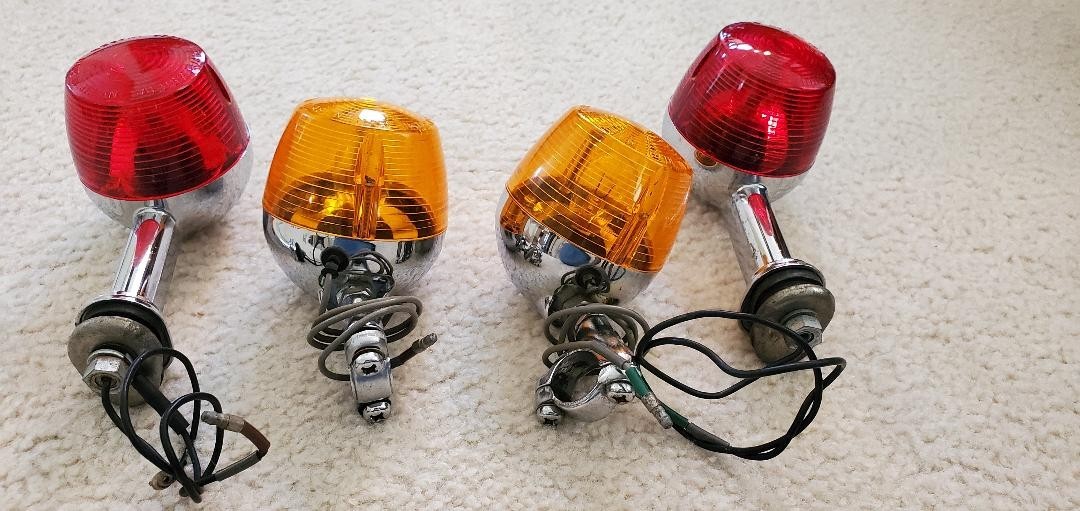 Yamaha Enduro DT1 DT2 DT3 RT1 RT2 RT3 250 360 Turn Signal Set Nice