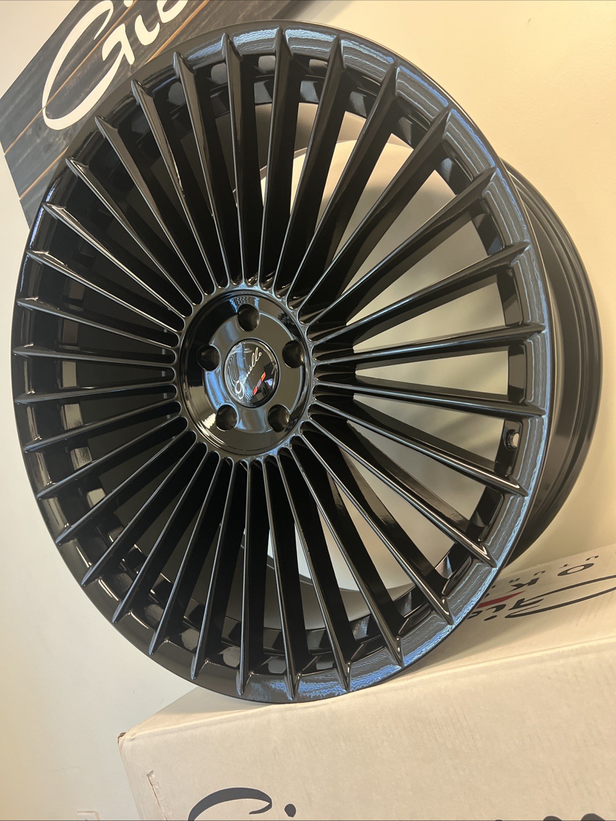 24X10 GIANELLE CABO GLOSS BLACK RIMS (5X120) RANGE ROVER SPORT ROLLS ROYCE GHOST