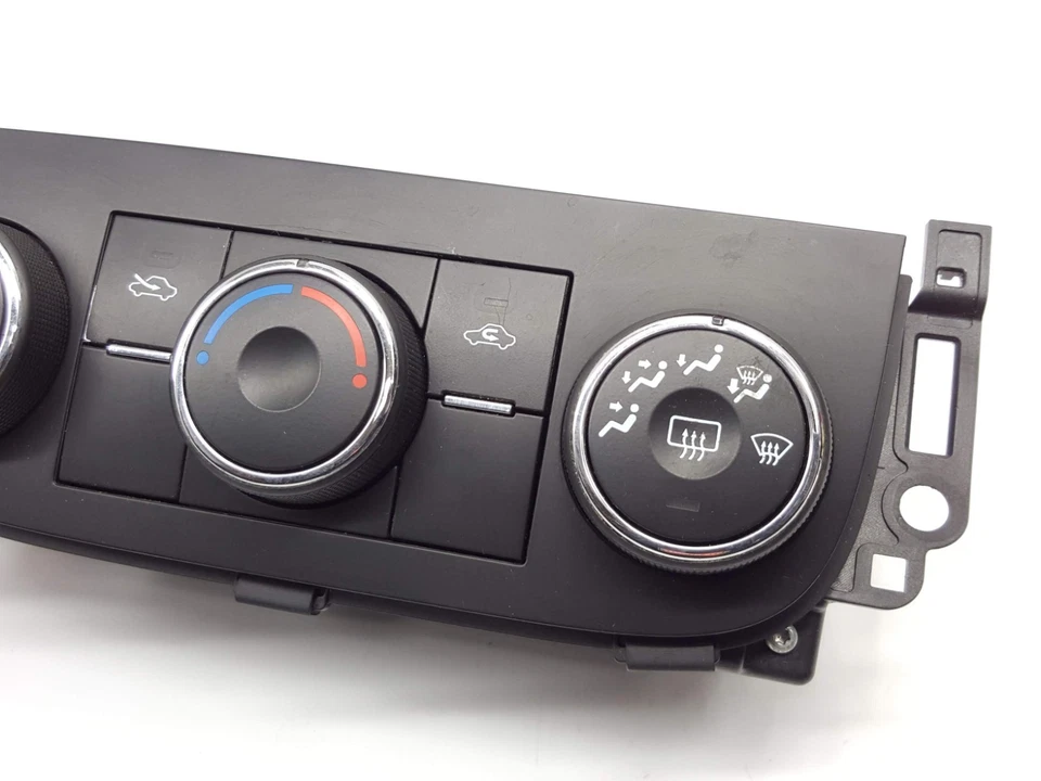 Chevrolet Impala 2006-2008 OEM interruptor de control de clima descongelación de 3 perillas 15909093 Foto 2 de 4