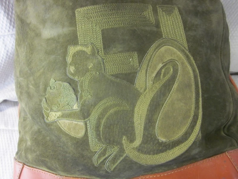 Bolsa balde vintage FENDI camurça e couro com motivo esquilo e cordão borla - Imagem 2 de 4