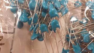 (15 PC) DEBE33D222ZA2B MURATA Ceramic Disc Capacitors 2200pF 2000volts E +80-20%