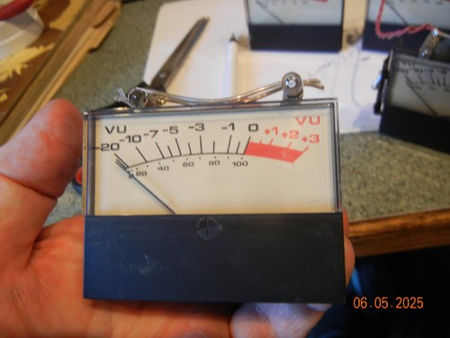 THIS AUCTION IS FOR ONE ! only one VU METERS 3" x 2.25" made in usa modutec - Zdjęcie 2 z 11