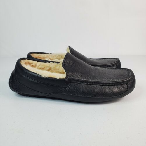 UGG Ascot Mens Black Leather Moccasin Slippers Slip On Shoes Size 10 - Picture 1 of 7