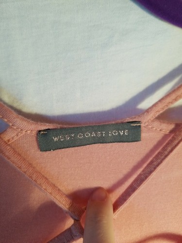 West Coast Love - Women's Dusty Pink Short Sleeve Scoop Neck Top - Size Large - Picture 3 of 12