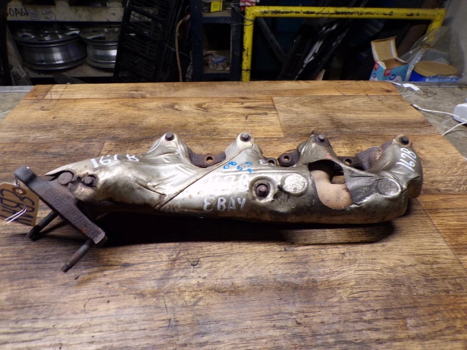 GMC SIERRA 1500 2002-2013 MOTOR PASAJERO DERECHO COLECTOR ESCAPE MONTAJE Foto 3 de 4