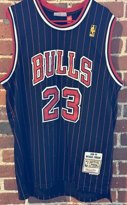 ジョーダンNess Bulls 23 Michael Jordan バスケXXL Chicago Bulls Mitchell & Ness Michael Jordan #23 Jersey