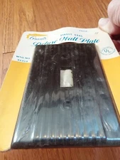 Vintage Brown Ribbed Plastic Bakelite Single Gang Light Switch Cover Plate NOS