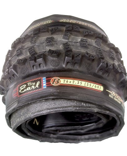 Bontrager R4 Hard-Case Lite Tire 700x22C 700C Road Clincher Black
