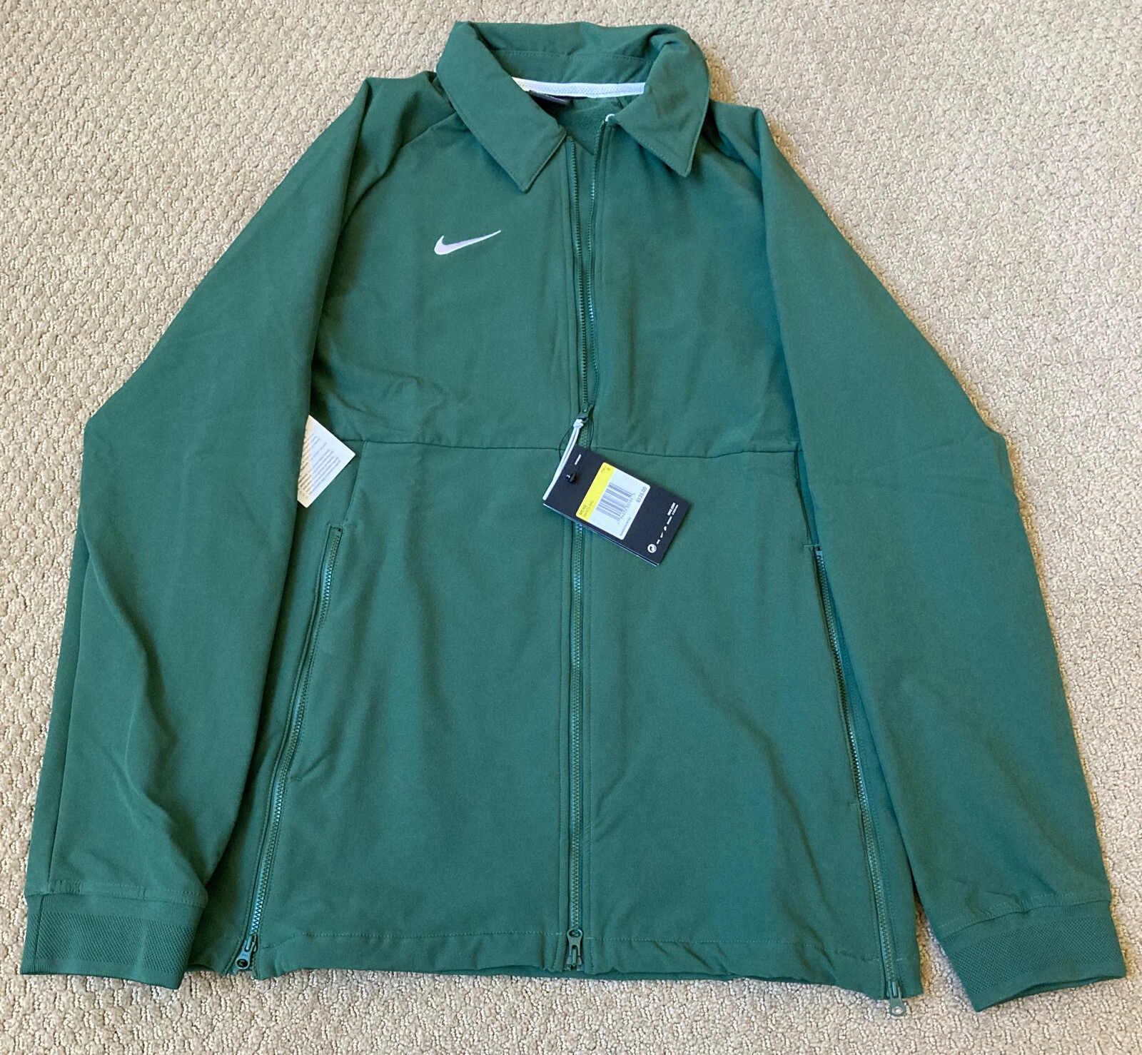 NWT Nike Full Zip Midweight Green Jacket Men Size Small CI4472-341 $135