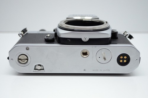 Nikon FE2 35mm SLR Film Camera Body Working Vtg - Picture 5 of 24