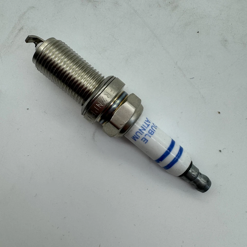 8x Bujías de iridio A0041598103 ZR6SII3320 para Mercedes Benz NUEVO Foto 4 de 4