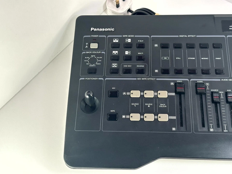 Panasonic Digital AV Mixer WJ-AVE5 Audio/Visual Mixer Video Production & Editing - Image 3 of 4