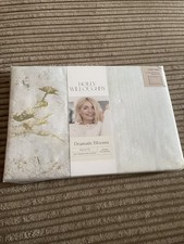 Holly Willoughby Dramatic Blooms Natural 1x Oxford Pillowcase 50cmx75cm 