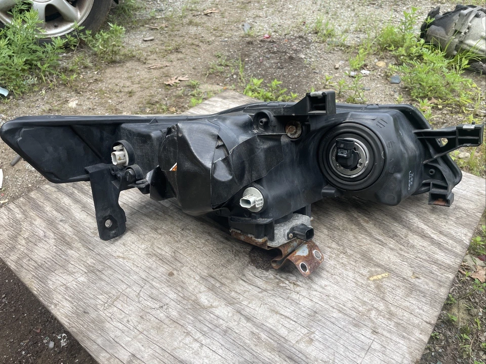 Левая ксеноновая фара для Acura TL 2007-2008 годов выпуска от оригинального производителя - Изображение 4 из 4