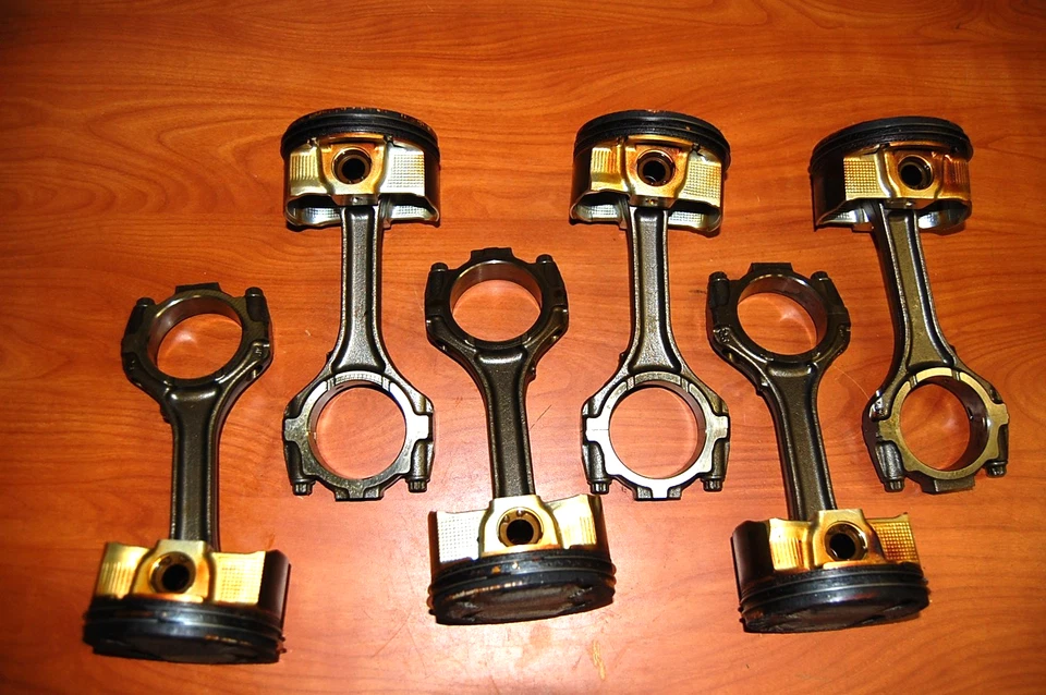 07-12 Nissan 350Z Infinity G35 FX35 M35 VQ35HR 3,5 L pistones con bielas Foto 2 de 4