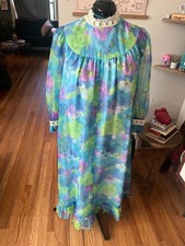 Vintage 70s Lace High Collar Watercolor Maxi Nightgown Style L/S Dress