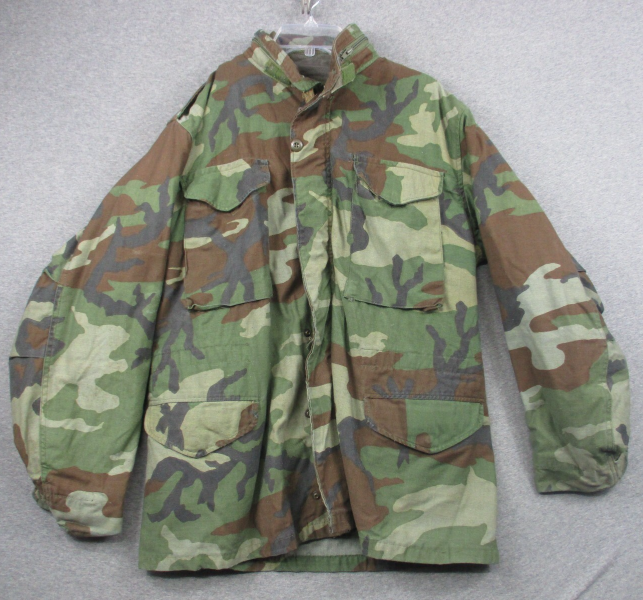 US Military Cold Weather Field Coat Woodland Camouflage Medium With Liner