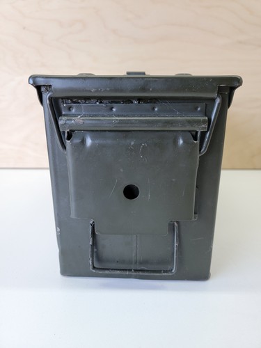 Barattolo/scatola munizioni militari vintage in metallo 1000 cal. 45 Cartucce Ball M1911 Cartoni - Foto 7 di 8