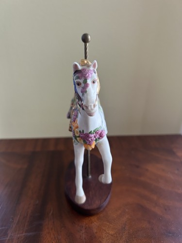 Franklin Mint Gilt Horse Figurine Collection-Treasury Of Carousel-1988 - Picture 5 of 9
