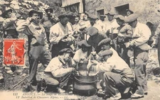 CPA 74 ANNECY / LA SOUPE EN MANOEUVRES / 11e BATAILLON DE CHASSEURS ALPINS