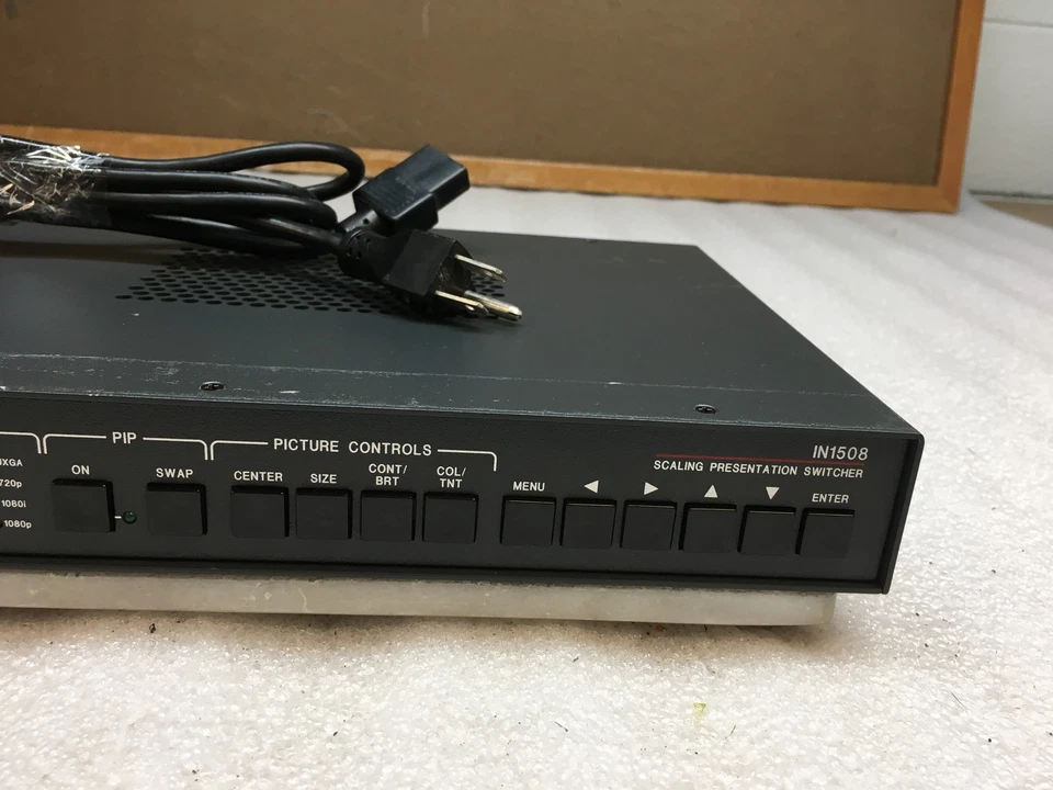 Extron IN1508 Scaling Presentation Switcher 8 Input - Tested - Image 3 of 4