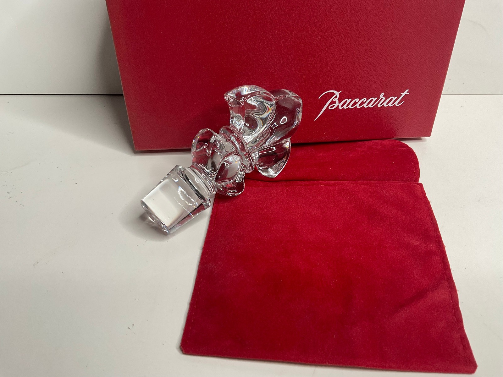 BACCARAT Crystal Remy Martin Louis XIII Fleur-de-lys w/ Stopper/Suede ...