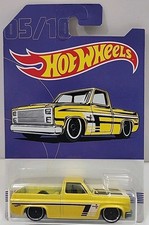 Hot Wheels 2018 '83 Walmart Exclusive Chevy Silverado W/protector
