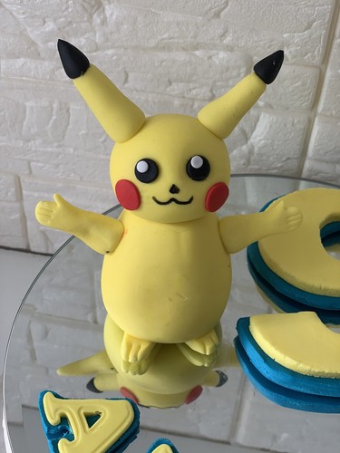 EDIBLE Pikachu Personalized CAKE TOPPER. DECORATION. - Picture 4 of 5