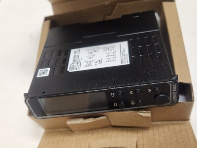 Omron E5DC-RX2DSM-000 Process Controller 1 Relay 2 Aux Outputs 24 VAC/DC  -NEW